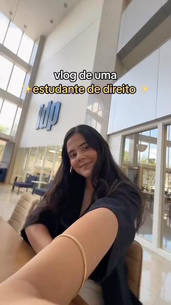 Vlog de uma estudante de direito